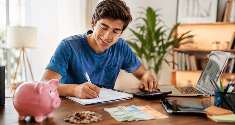 O que é educação financeira para adolescentes?